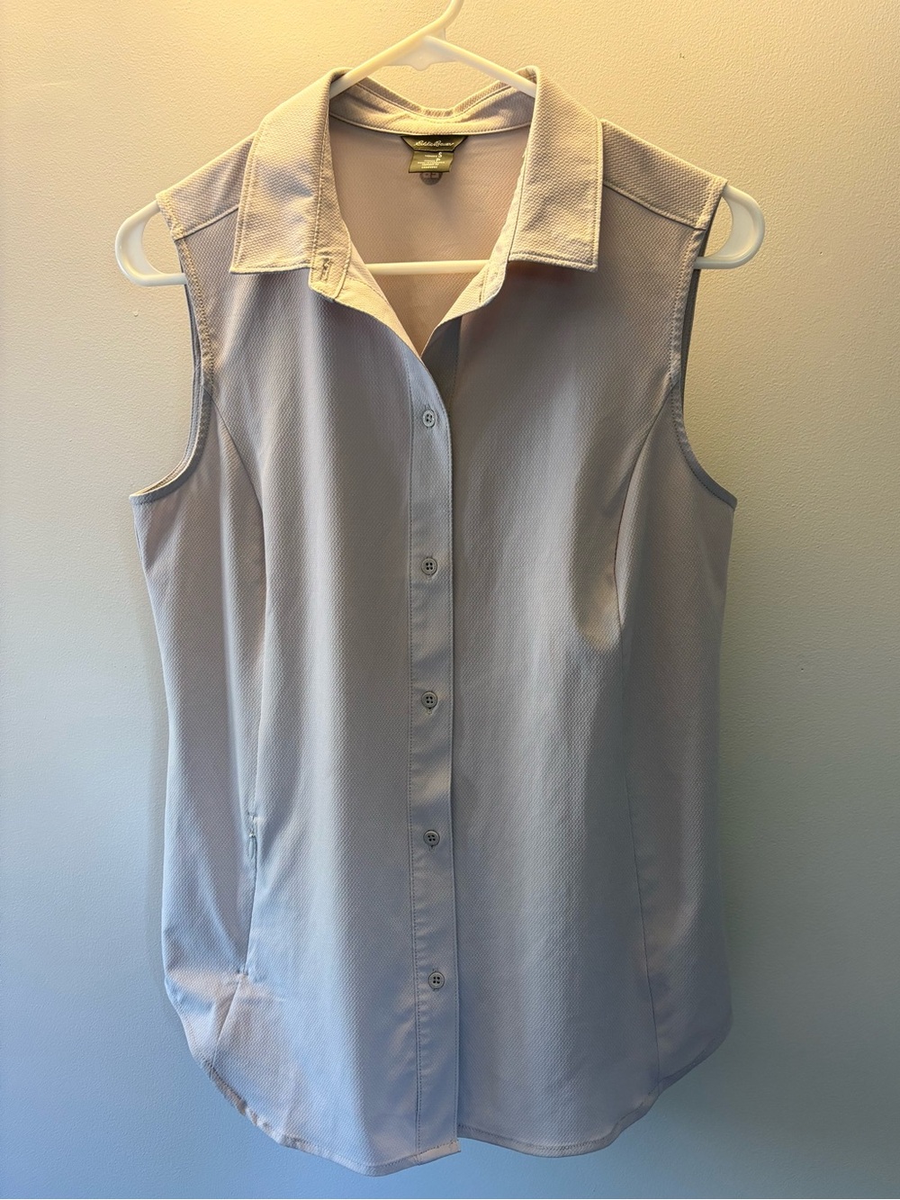Woman’s Eddie Bauer Sleeveless, Collared Golf Top